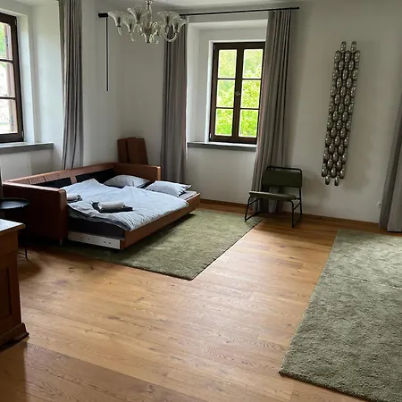 Fara Guest house