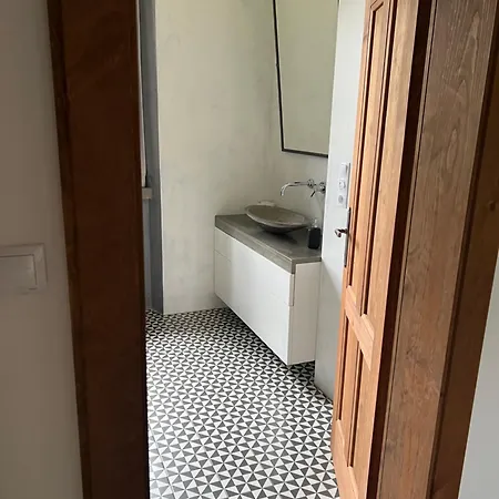 Fara Guest house *